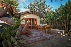 Makai Beach Hostel