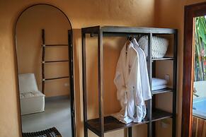Makai Beach Hostel