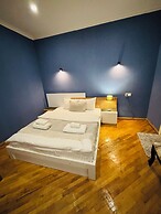 62 Dimitri Uznadze str.