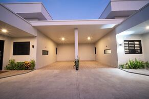 Solana Apartments