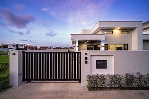 Solana Apartments