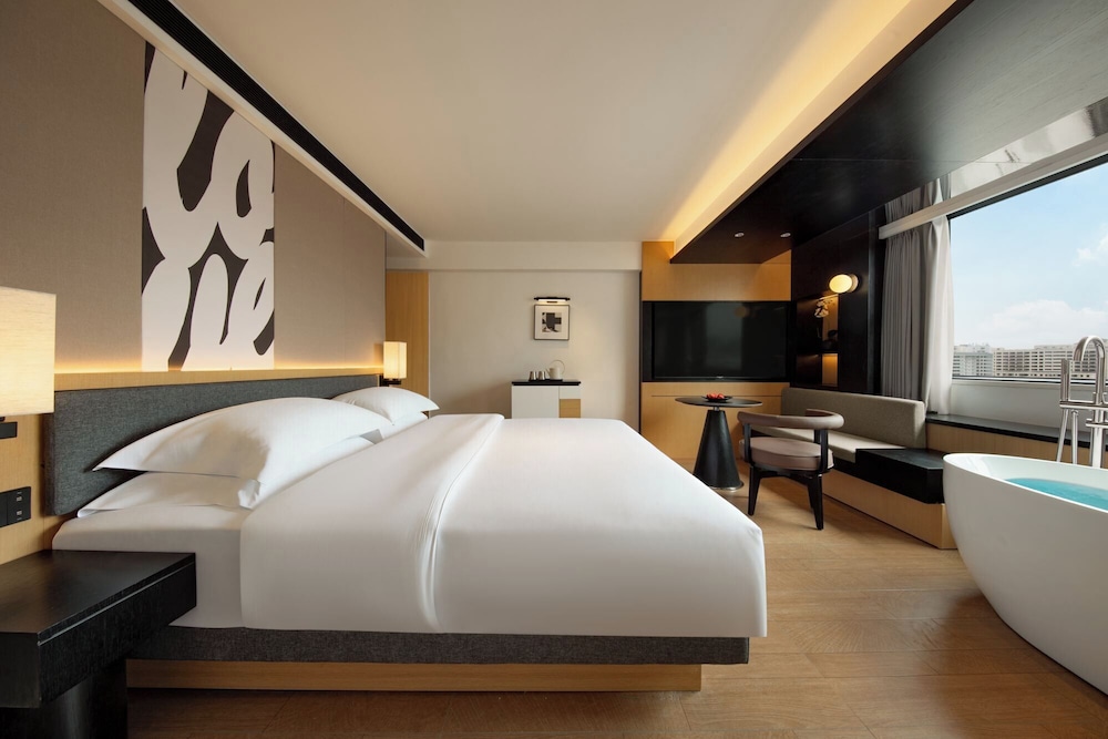HaiNan Luxurious  Sea View & Art Hotel