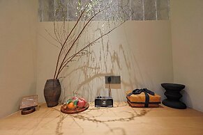 Utopia Yueji Art Seaview Designer Meisu