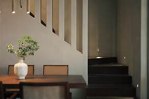 Utopia Yueji Art Seaview Designer Meisu