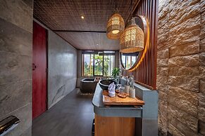 ULU Valley Retreat