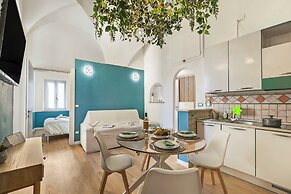 EA Blue Marin Apartment