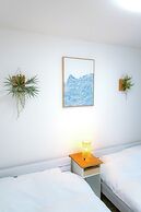Kobayashi Building 302