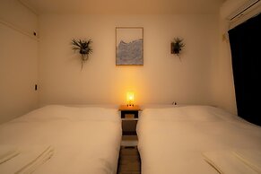 Kobayashi Building 302