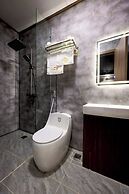 TH Luxury Hotel