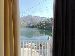 Hidden Lake Stay