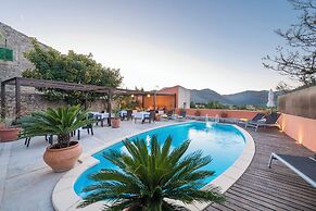 Hotel Moscari by CheelHotels