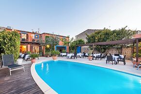 Hotel Moscari by CheelHotels