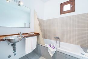 Hotel Moscari by CheelHotels