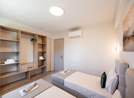 Asmira Apartments