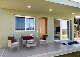 Asmira Apartments