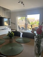 Apartment Mariner 1 With Heated Pool