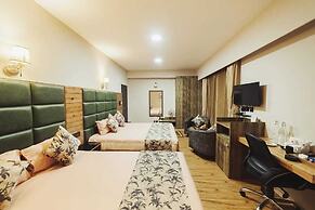 Avira Hotel