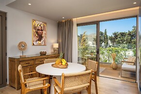 Oasis Luxury Suites