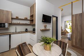 Oasis Luxury Suites