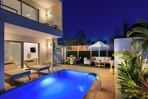 Oasis Luxury Suites
