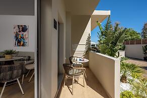 Oasis Luxury Suites