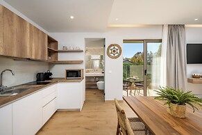 Oasis Luxury Suites