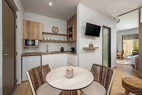 Oasis Luxury Suites