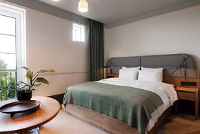Cori Hornbaek Hotel