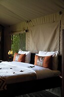 Exploreans Mara River Camp