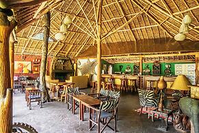 Exploreans Mara River Camp