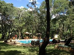 Exploreans Mara River Camp