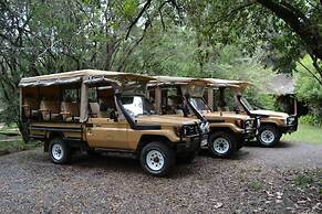 Exploreans Mara River Camp