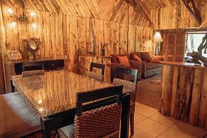 Exploreans Mara River Camp