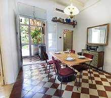 Classic 1BR Seafront Townhouse & Garden