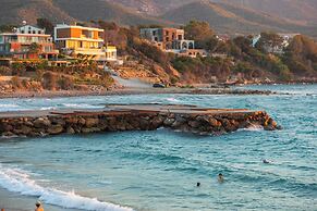 Row 7 Holiday Homes