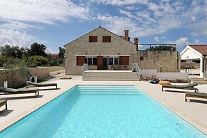 Villa Demare with Private Heated Pool