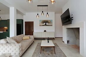 Villa Demare with Private Heated Pool