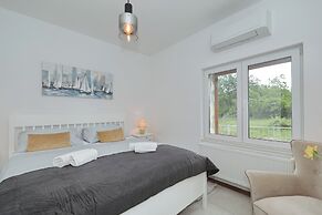 Villa Demare with Private Heated Pool