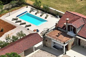 Villa Demare with Private Heated Pool