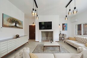 Villa Demare with Private Heated Pool