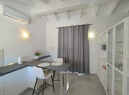 HOLMANN SUITE ROOMS