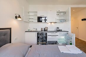 Nena Apartments Hermannplatz by LESA
