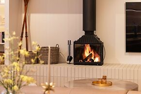 Bridgewater House Gas Heated Pool