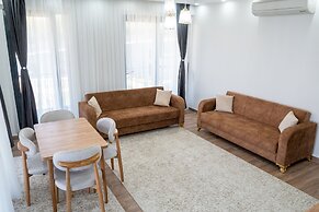 Lale Saray - Sapanca