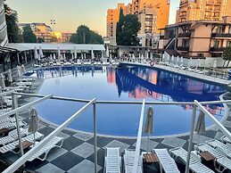Grand Hotel Nirvana - Sunny Beach