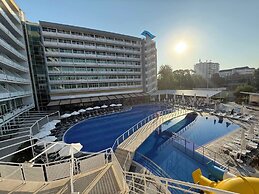Grand Hotel Nirvana - Sunny Beach