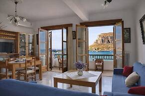 Matroni s House - Seafront Getaway in Monemvasia