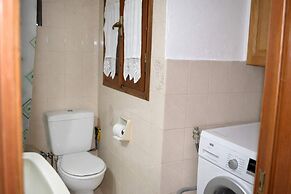 Matroni s House - Seafront Getaway in Monemvasia
