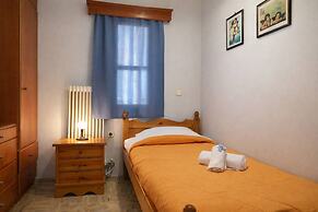 Matroni s House - Seafront Getaway in Monemvasia