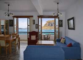 Matroni s House - Seafront Getaway in Monemvasia